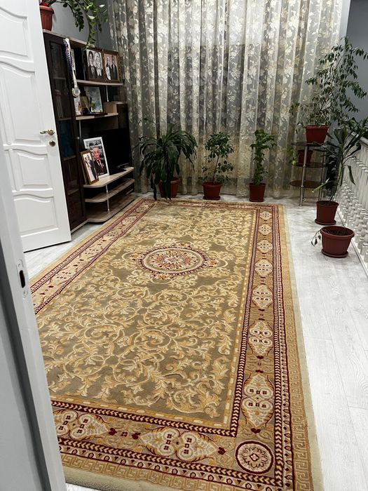 Продам ковры разных размеров все по 20000