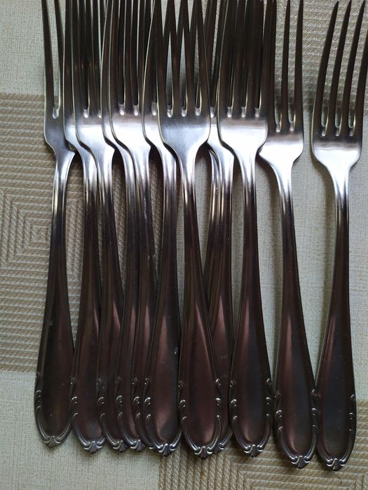 Прибори за хранене