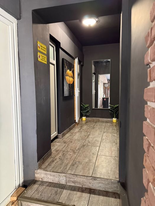 Inchiriez spatiu comercial 400mp