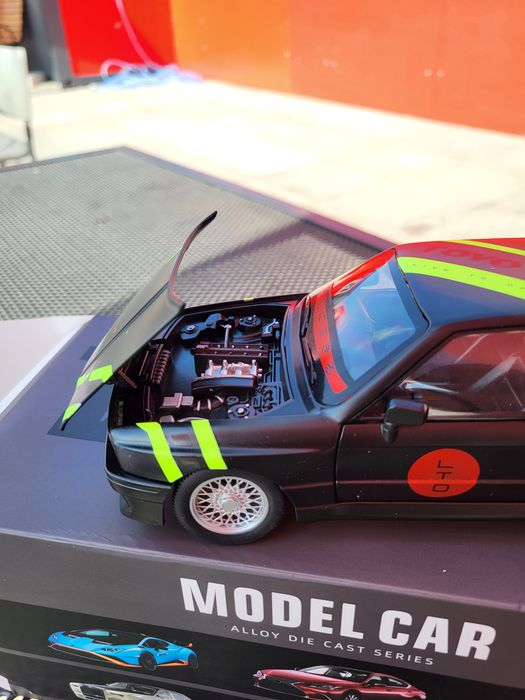 Machetă auto metalică BMW M3 1:24