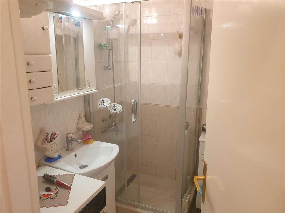 Дава се под наем Тристаен апартамент в Пловдив, Кючук Париж - 87 кв.м за 413.1 € - Снимка #2