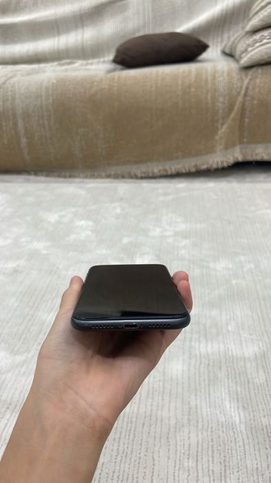 Айфон 11   64 ГБ