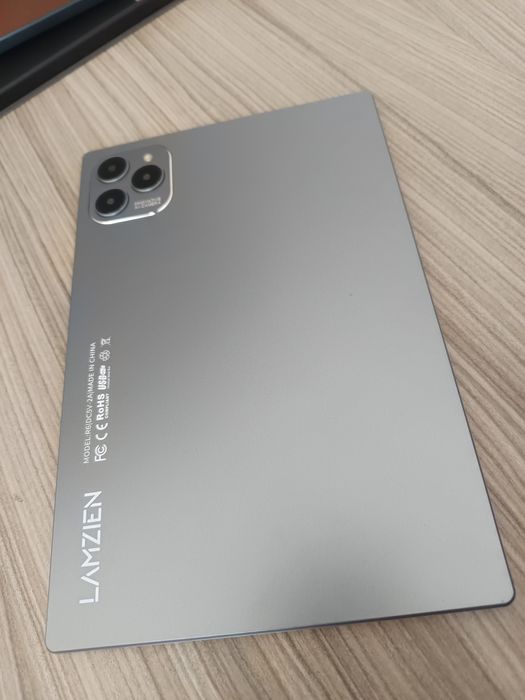 Vând telefon și tabletă