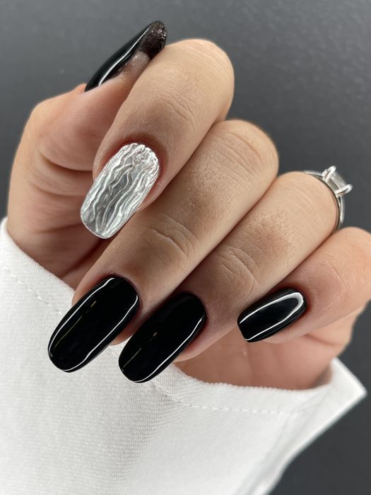 Manichiura -pedichiura si pensat