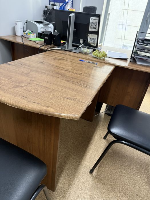Продам офисную мебель, стол руководителя