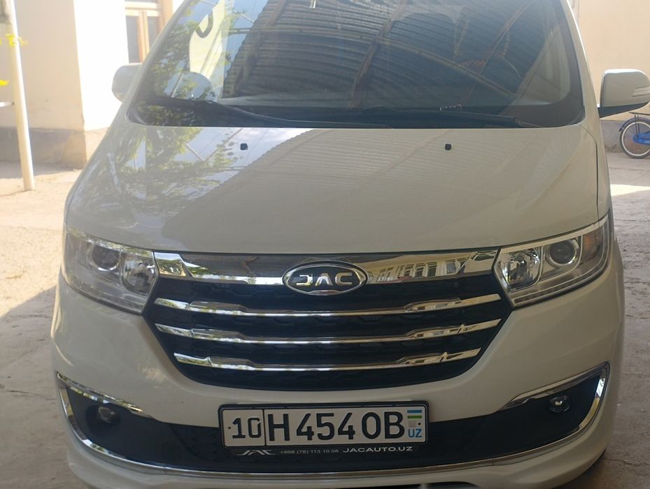 Taxsi Miniven  в Горы/Амирсой/Чимган/Чарвак/Бочка/Кумишкон  JAC M3 8+1