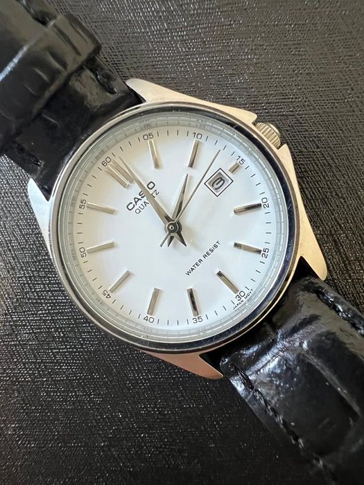 Продам женские часы фирмы "CASIO"