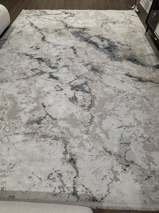 Продаю ковер размер 300/400 Турция