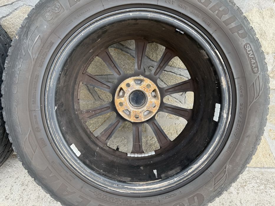 Продавам джанти с гуми 17-ки от Honda CRV 3