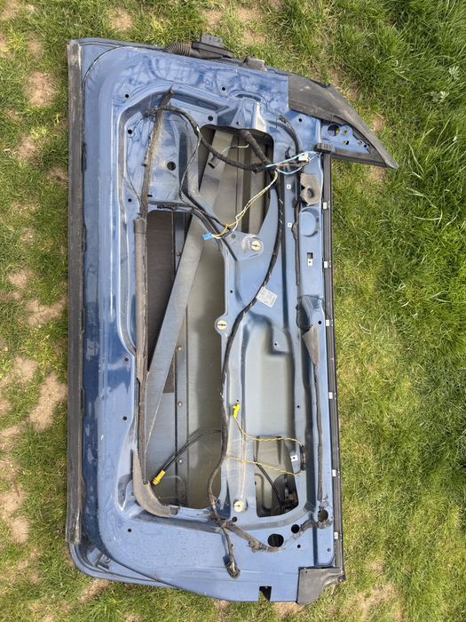 Дясна необорудвана врата за БМВ е46 купе/кабрио