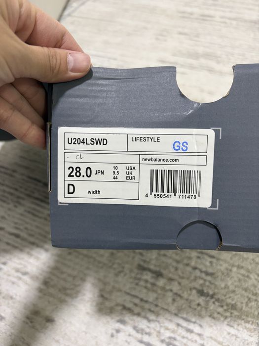 New Balance 204L