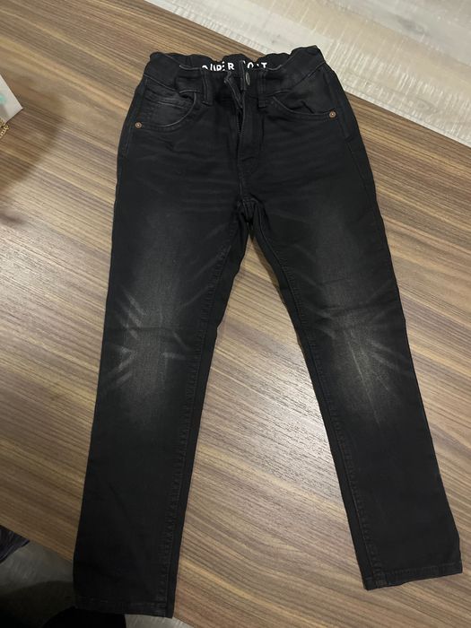 Детска ризка ,блузка и 2бр.дънки,размер 122 см.и други