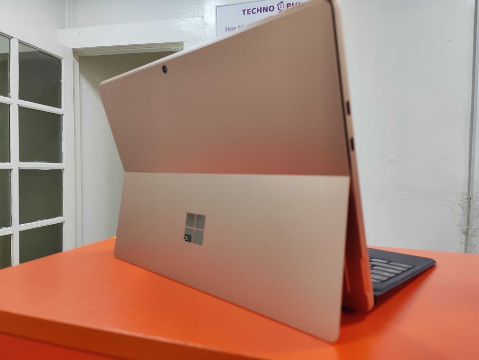 Продаю Microsoft Surface Pro 11 (1TB) + оригинальная Flex Keyboard