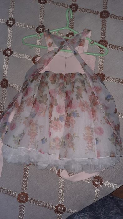 Очень  красивое  нарядное платье