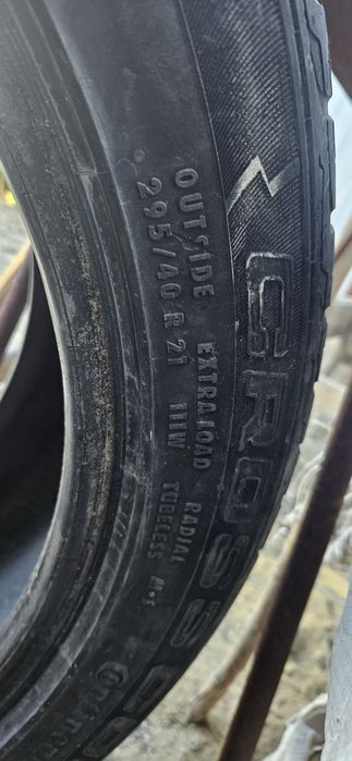 Шина Continental 295/40 r21