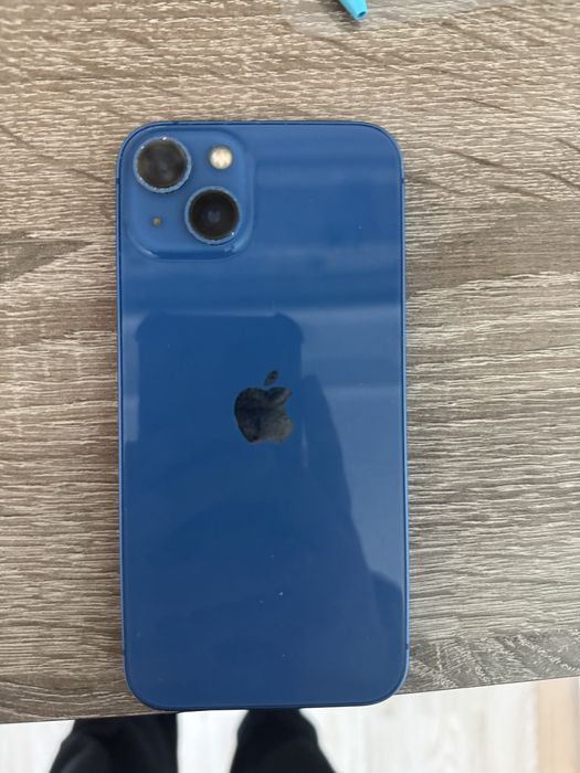 Продава се Iphone 13.