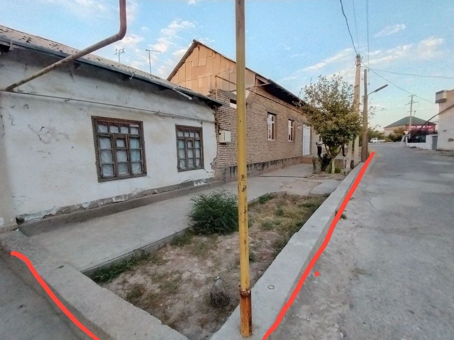 Qarshi shaxar uy sotiladii