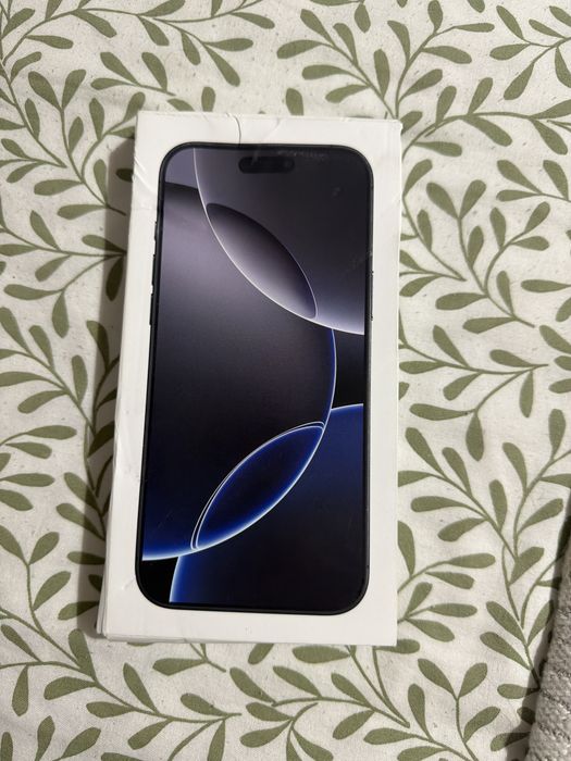 Vand iphone 16ProMax 256 99% baterie