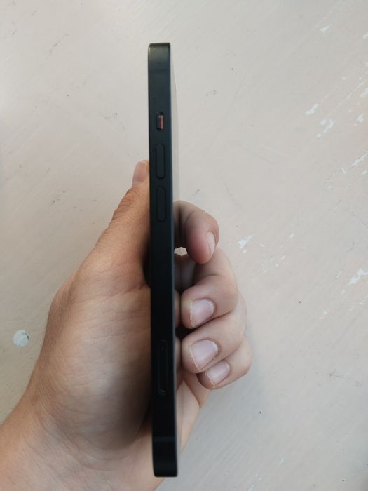 В продаже iPhone 13