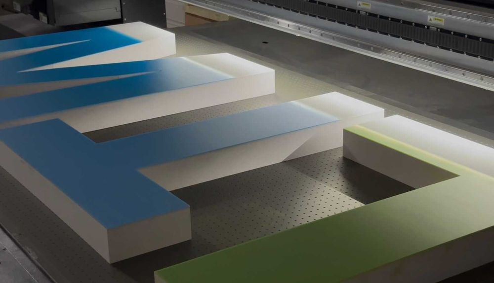 Широкоформатная Уф печать