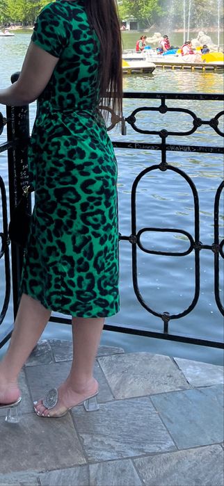 Платья вечерние пиджаки в идеальном состоянии