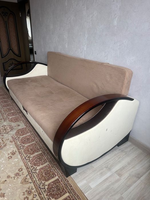 Продаю диван Б/у