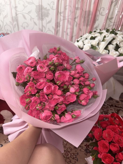Срочна кустовык розы цветы