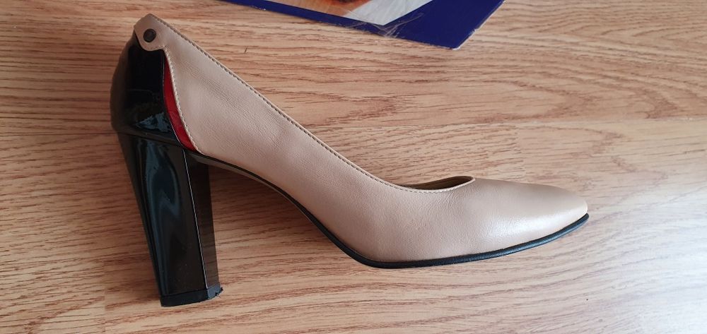 Pantofi piele naturala marimea 37