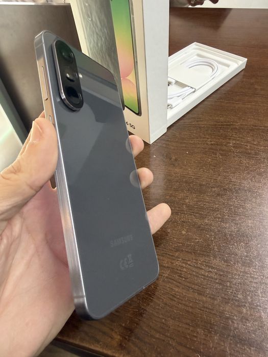 Vand Samsung A56 128Gb full box impecabil