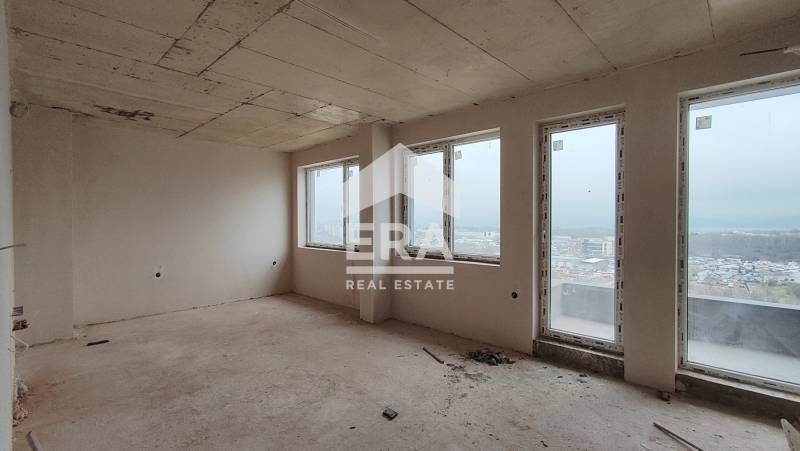 Продава се Тристаен апартамент в Варна, Владислав Варненчик - 92 кв.м за 1522 €/кв.м - Снимка #3