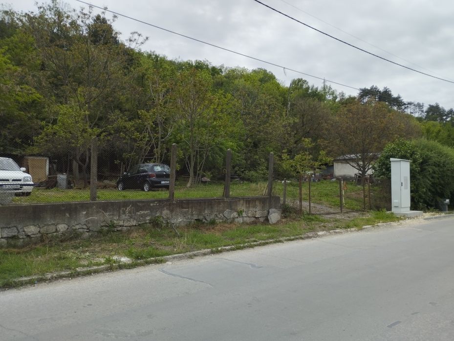 Продава се Промишлена сграда в Русе, Новата махала - 2000 кв.м за 150 €/кв.м - Снимка #2