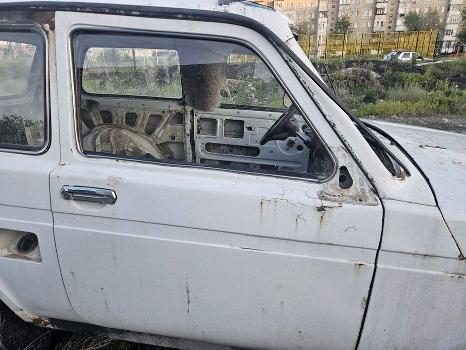 Двери на ниву в хорошем состоянии