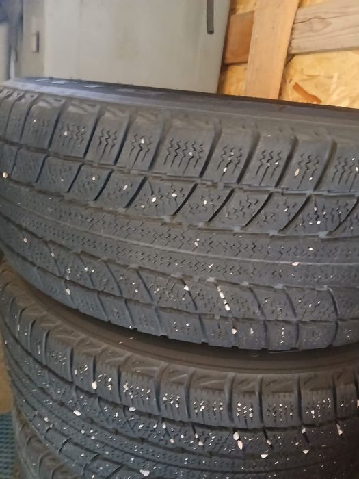 Продам зимние шины