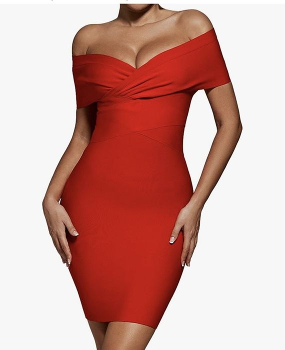 Чисто нова рокля размер С Bella Barnet