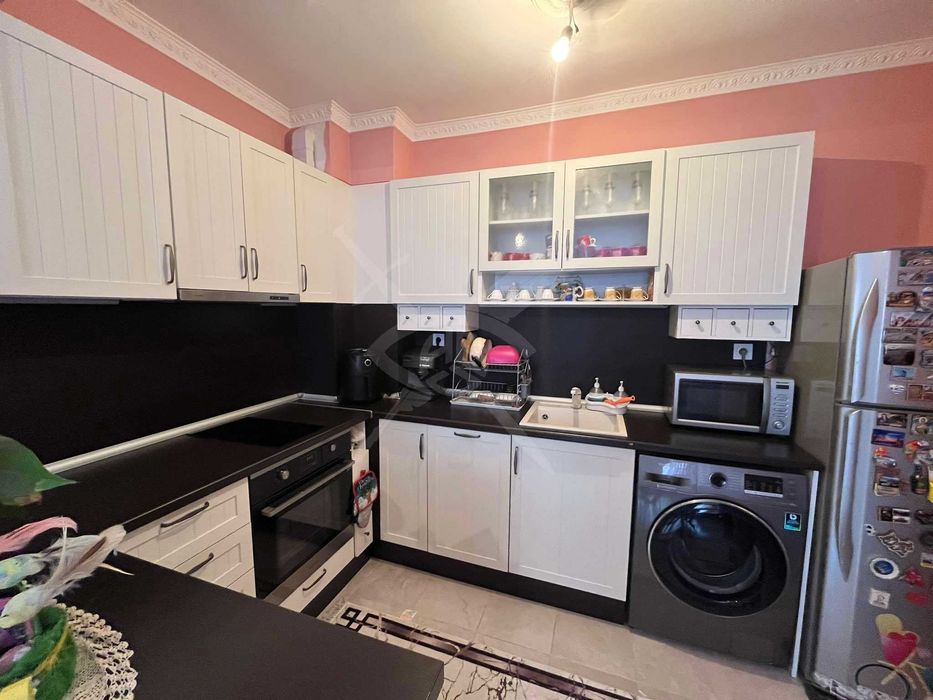 Продава се Тристаен апартамент в Пловдив, Остромила - 120 кв.м за 1500 €/кв.м - Снимка #7