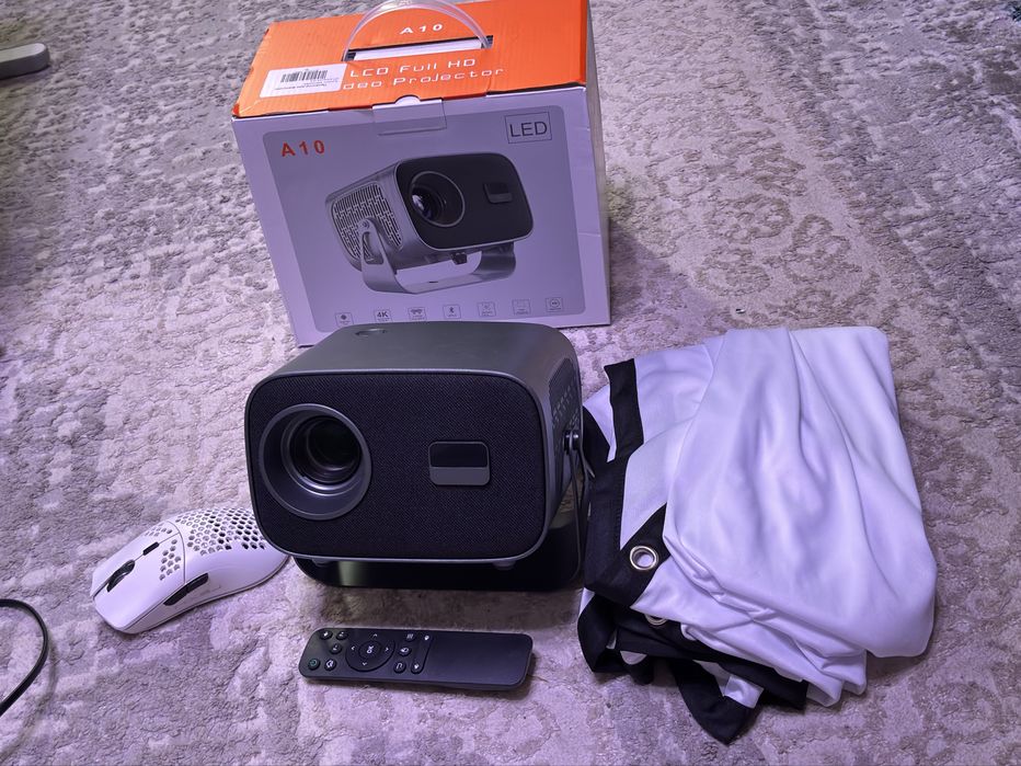 Продам Проектор для фильмов