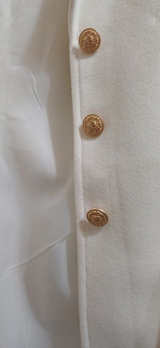 Дамско палто слонова кост