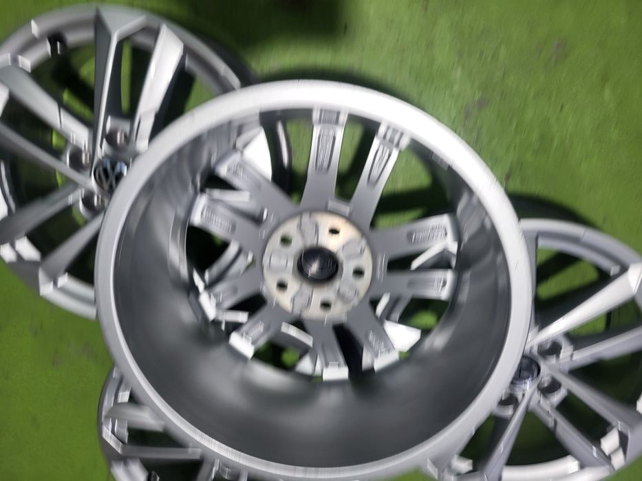 17 5x112 Vw Golf 5 6 7 8 Touran Caddy Skoda Audi 5х112