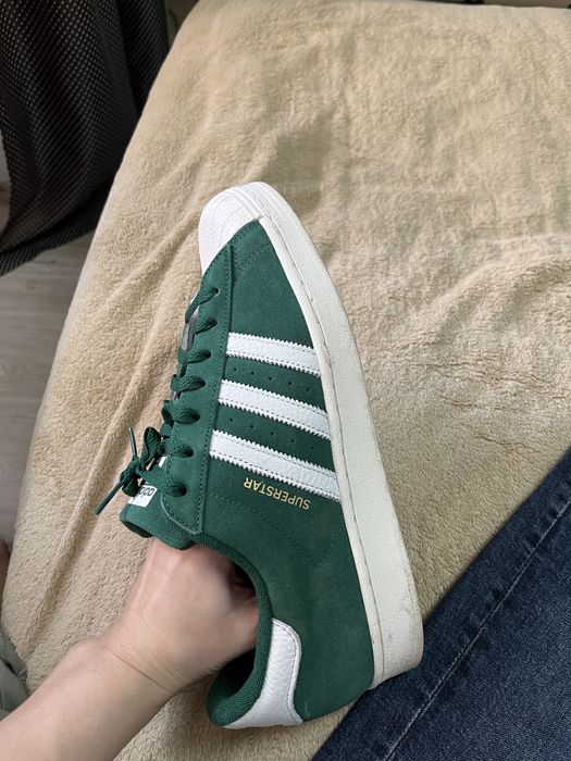 Продается кроссовки адидас