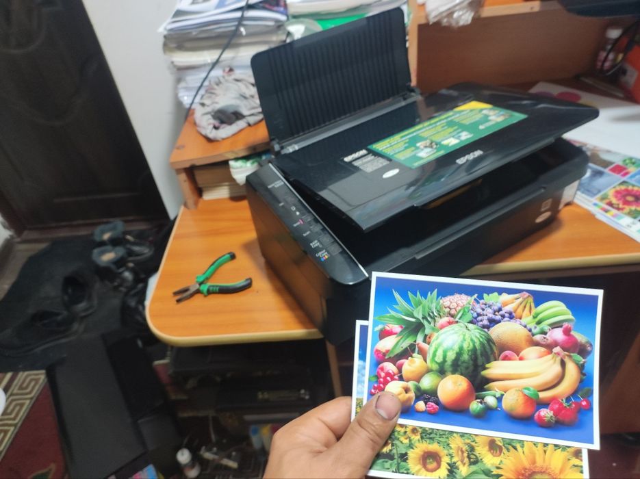 Epson 119 kopy-skanerli  rangli yangi printer dyuzi 100% idialni