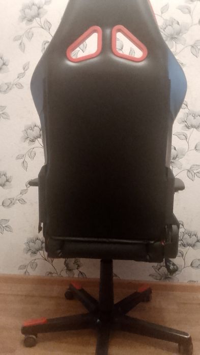 СРОЧНО продам игровое кресло