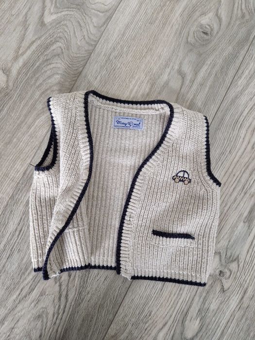 Промо 20 лв Mayoral изписване дънки ризка елече космонавт