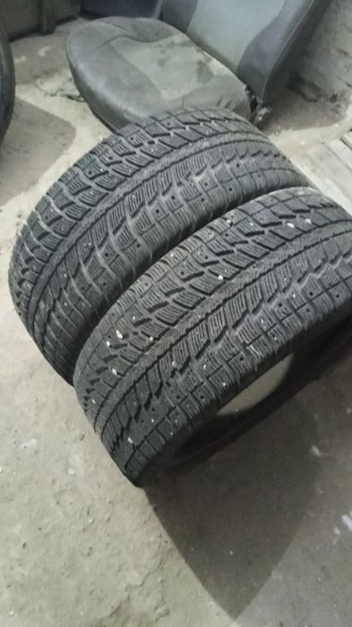 Зимнею резину R17 2 бплона