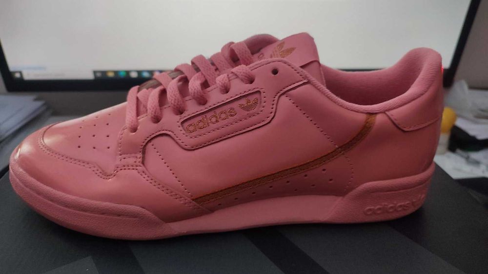 Дамски маратонки  ADIDAS CONTINENTAL  Оригинални  EU42
