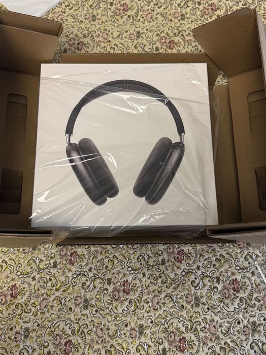 AirPods Max 1 version