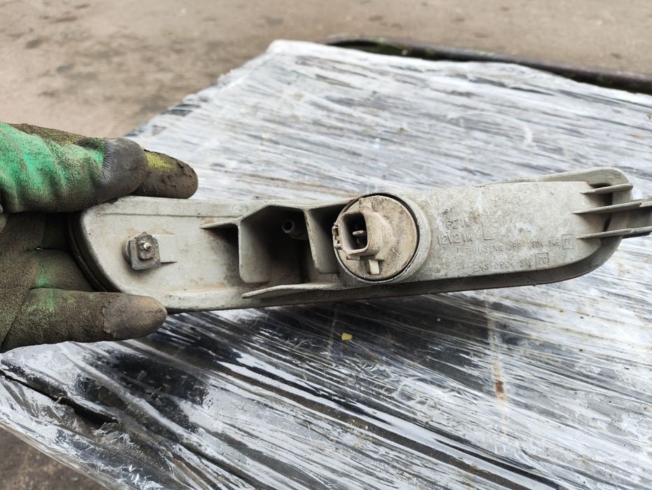 Поворотники Тойота