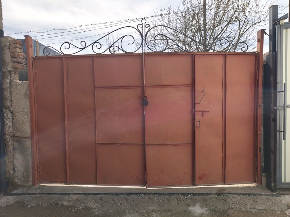 Ворота бу в хорошем состоянии.