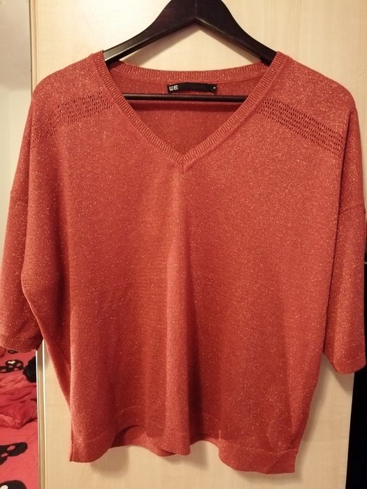 Bluza model și material deosebit mărime S(oversize)