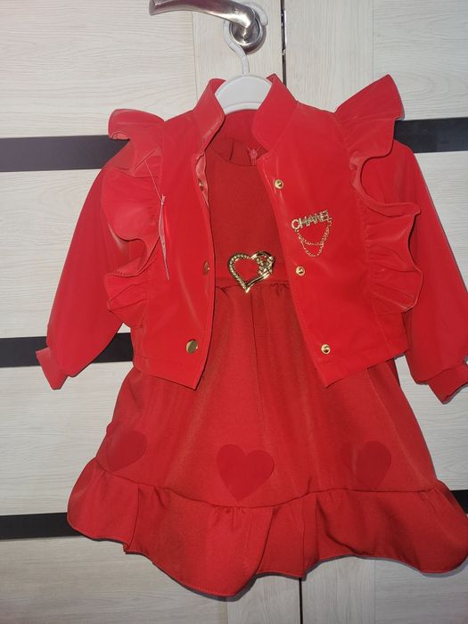 платья новая на 2 годика