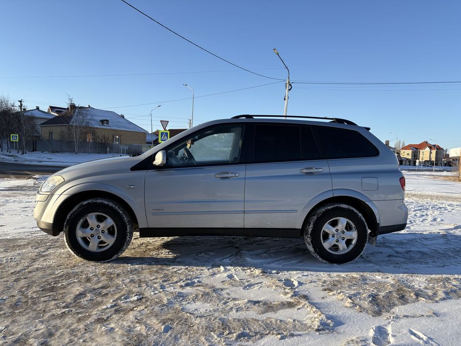 Продам машину SsangYong Kyron